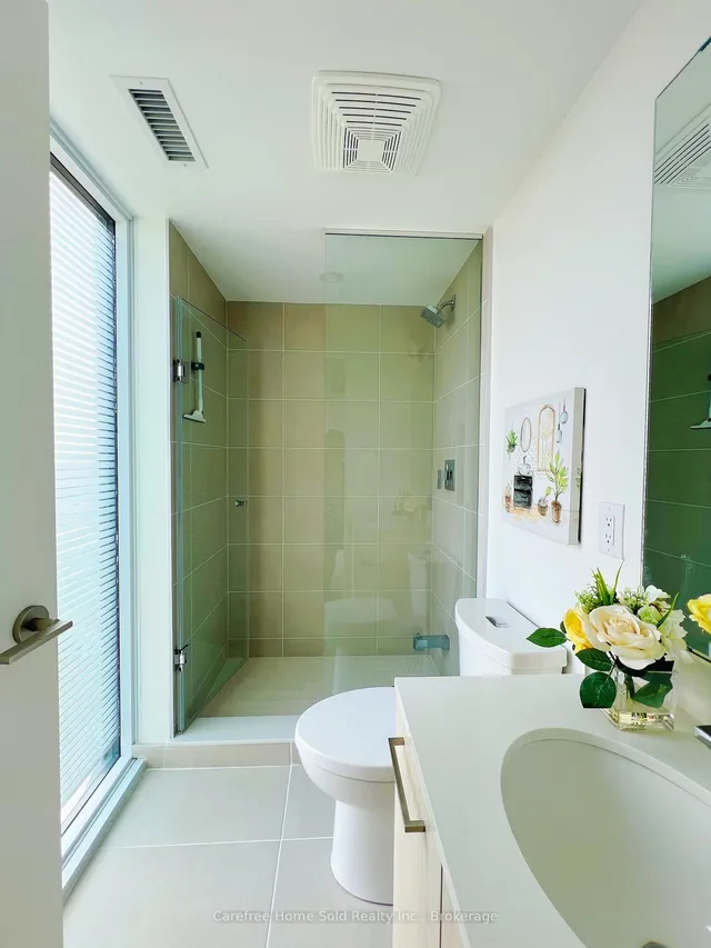 Additional image 10 of 65 Mutual St Unit 1601