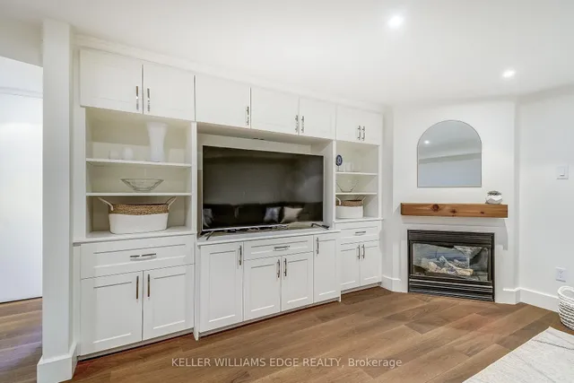 Additional image 33 of 2181 Lancaster Cres