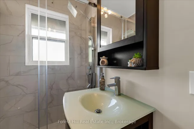 Additional image 22 of 2 Stroud Rd Unit 5