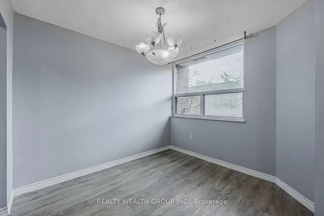 Additional image 8 of 4062 Lawrence Ave Unit 306