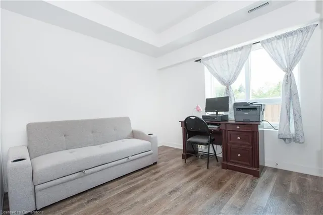 Additional image 18 of 16 Markle Cres Unit 209