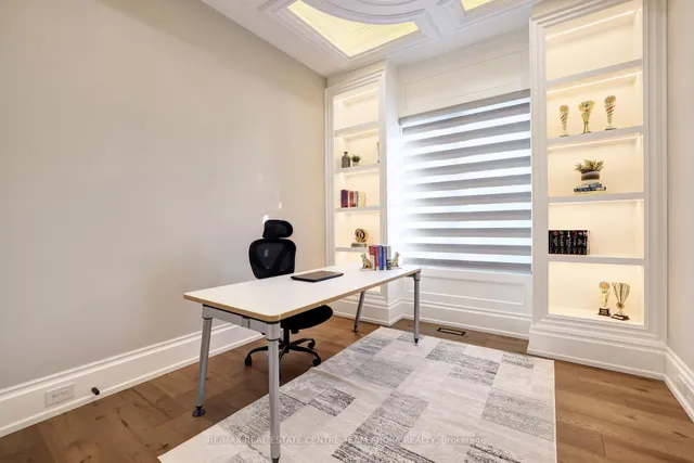 Additional image 24 of 7548 Sixth Line