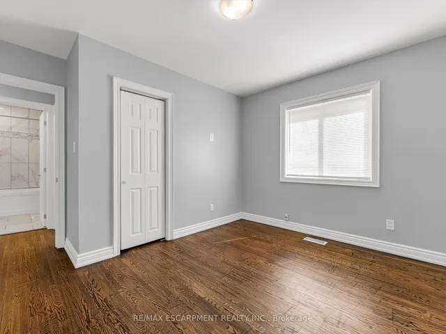 Additional image 16 of 54 Duncombe Dr