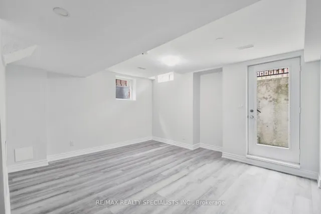 Additional image 32 of 6 Meadow Glade Rd