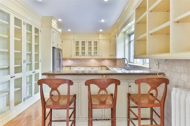 Additional image 18 of 49 Hillcrest Dr