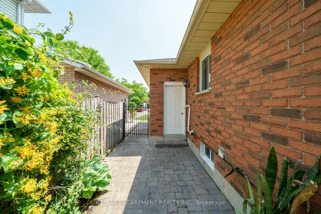 Additional image 33 of 212 Alderlea Ave