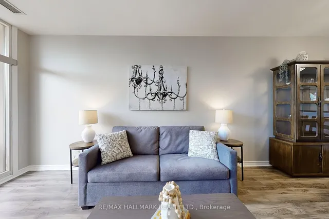 Additional image 5 of 1 Leaside Park Dr Unit 219