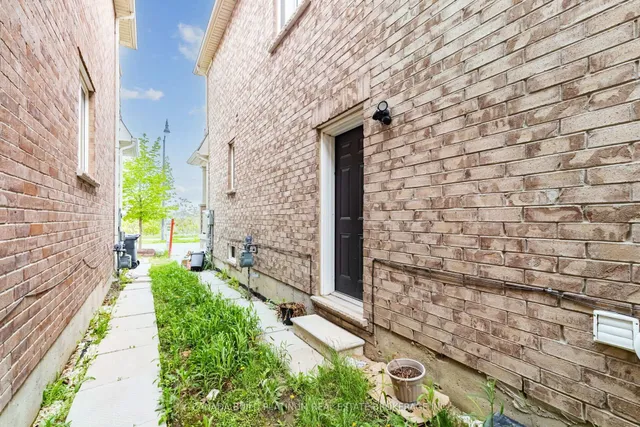 Additional image 49 of 75 Baffin Cres