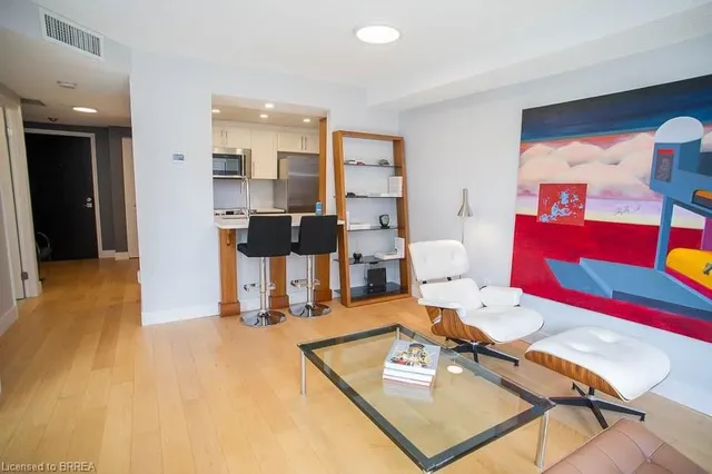 Additional image 13 of 10 Ellen St Unit 303