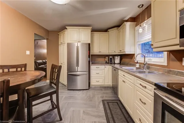 Additional image 13 of 9 Toynbee Cres