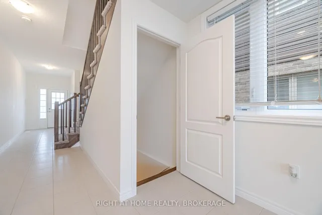 Additional image 28 of 30 Zoe Lane