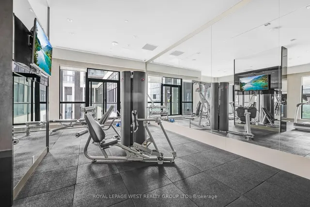 Additional image 11 of 17 Zorra St Unit 613