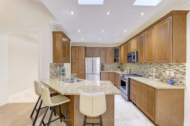 Additional image 12 of 8 Haywood Dr