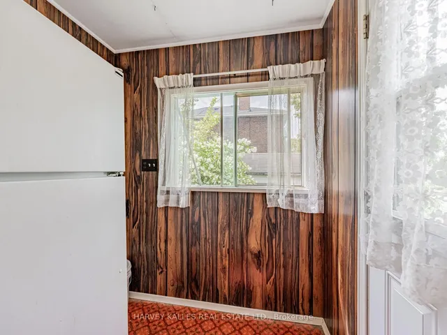 Additional image 17 of 71 Mortimer Ave