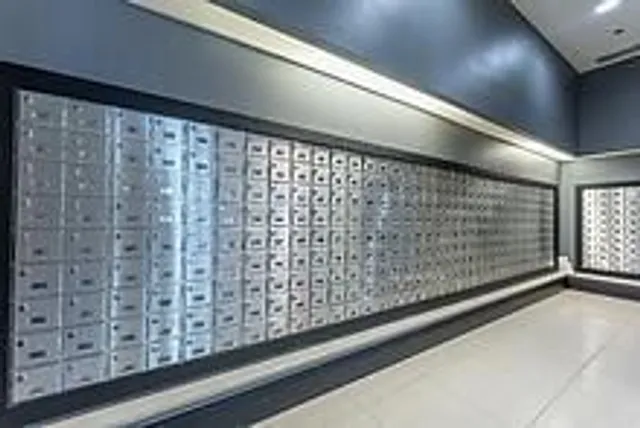 Additional image 17 of 19 Grand Trunk Cres Unit 1202