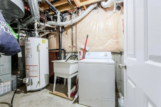 Additional image 43 of 34 Narrow Valley Cres