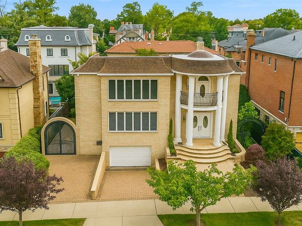 16224 14th Ave, Flushing, NY 11357