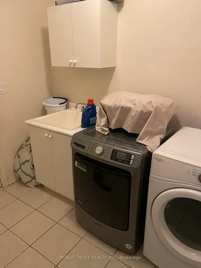 Additional image 11 of 24 Masken Circ