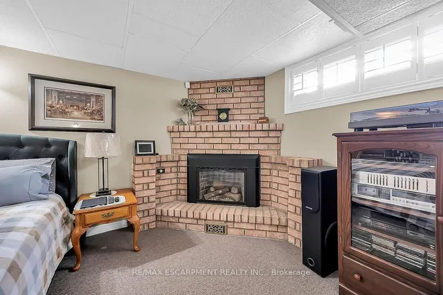 Additional image 22 of 102 Kennedy Ave