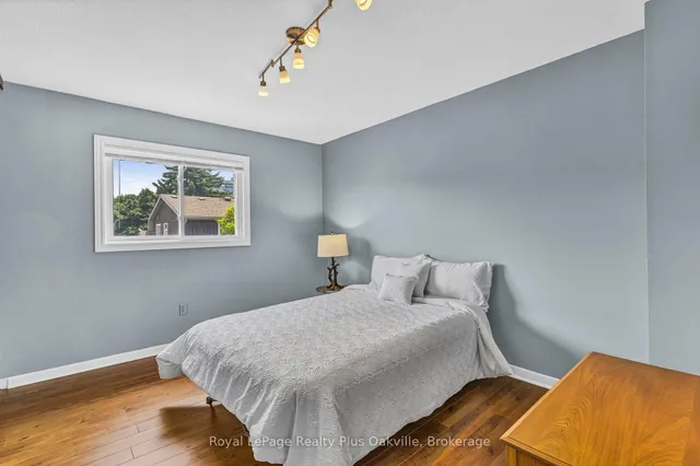 Additional image 14 of 64 Lamont Pl