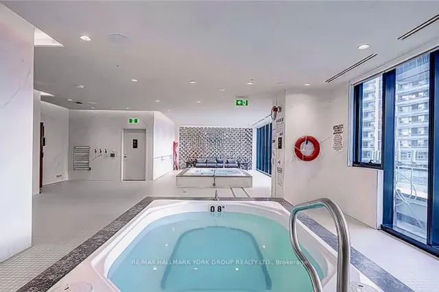 Additional image 33 of 585 Bloor St Unit 2017