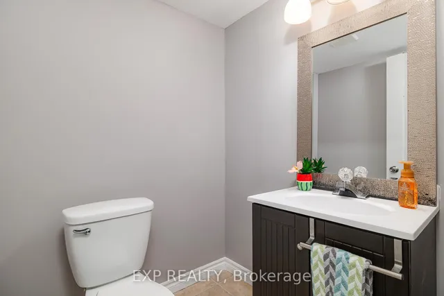 Additional image 23 of 453 Beaumont Cres