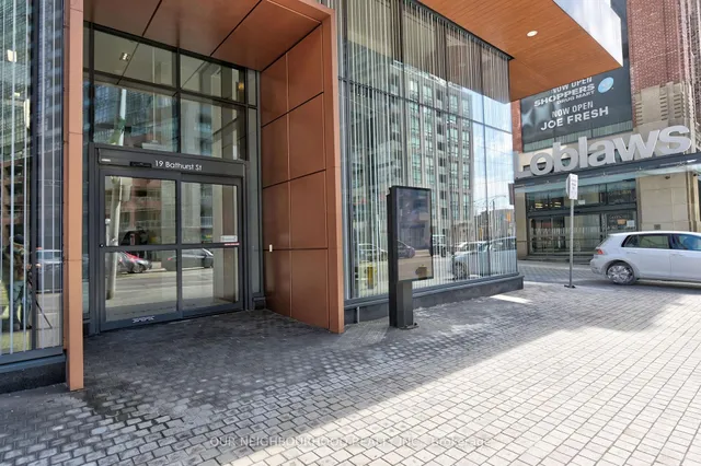 Additional image 21 of 19 Bathurst St Unit 2111