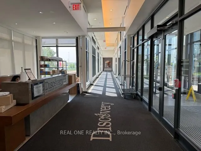 33 Singer Crt Unit 1203