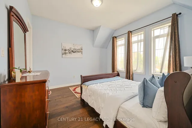 Additional image 32 of 34 Cannington Cres