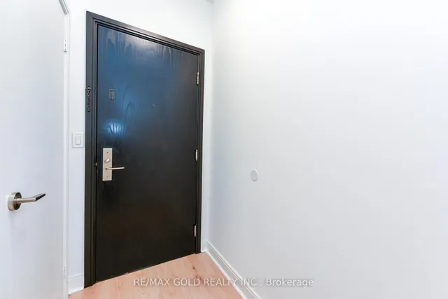 Additional image 21 of 80 Absolute Ave Unit 2811