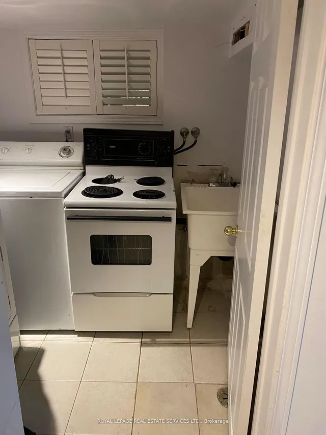 Additional image 10 of 21 Lorindale Ave