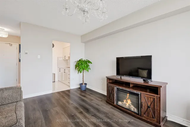 Additional image 9 of 940 Caledonia Rd Unit 611