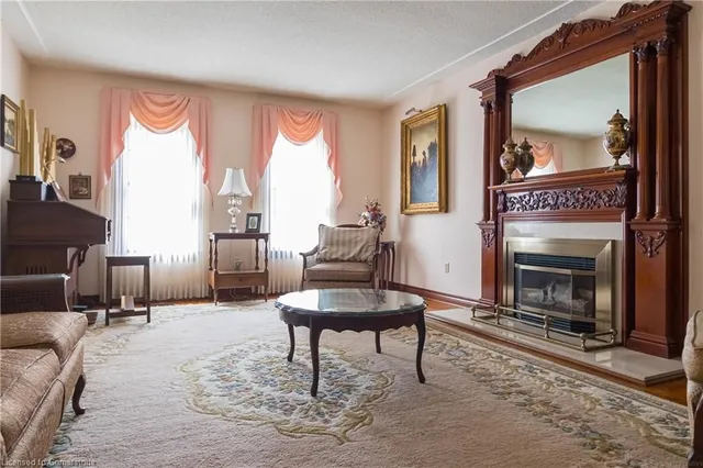 Additional image 11 of 637 Hiawatha Blvd