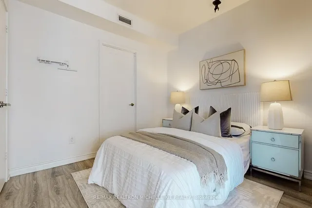 Additional image 22 of 45 Charles St Unit 2101