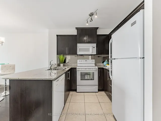 Additional image 4 of 6 Rosebank Dr Unit PH G