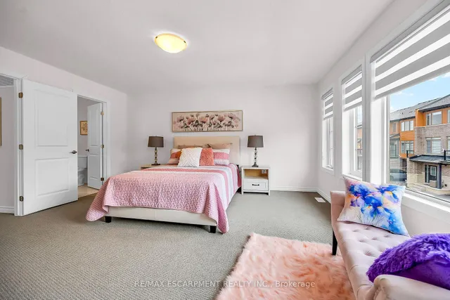 Additional image 27 of 61 SOHO St Unit 13