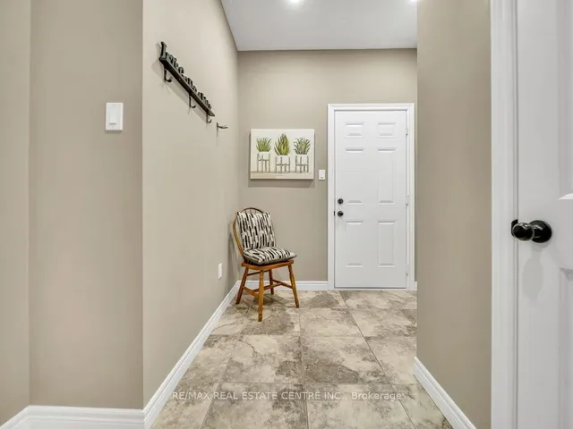 Additional image 20 of 264 Evens Pond Cres