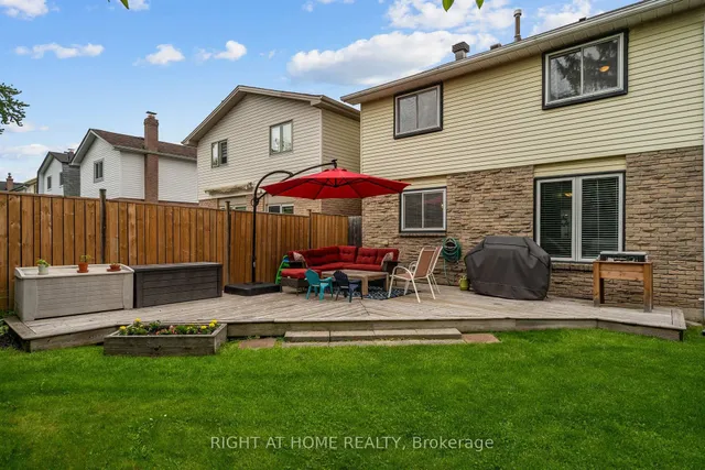 Additional image 31 of 2448 Malcolm Cres