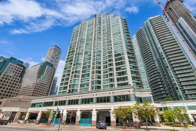 10 Queens Quay Unit #505