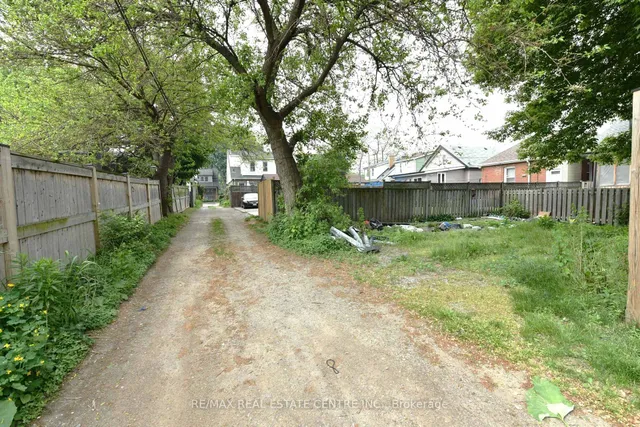 Additional image 7 of 106 Grosvenor Ave