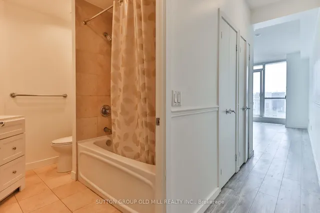 Additional image 7 of 218 Queens Quay Unit 1405