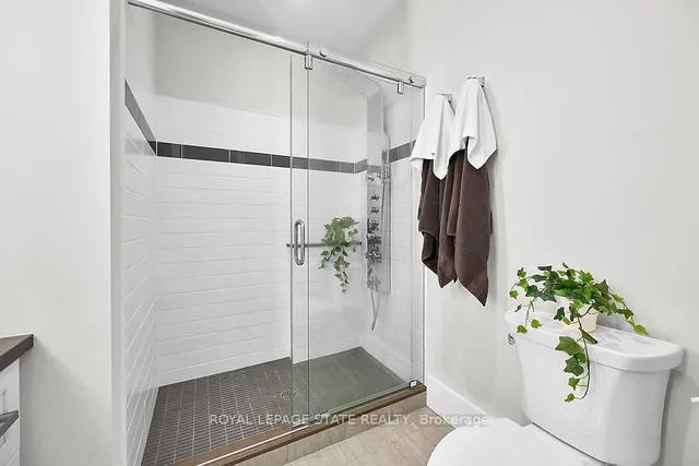 Additional image 29 of 181 James St Unit 804 (PH4)