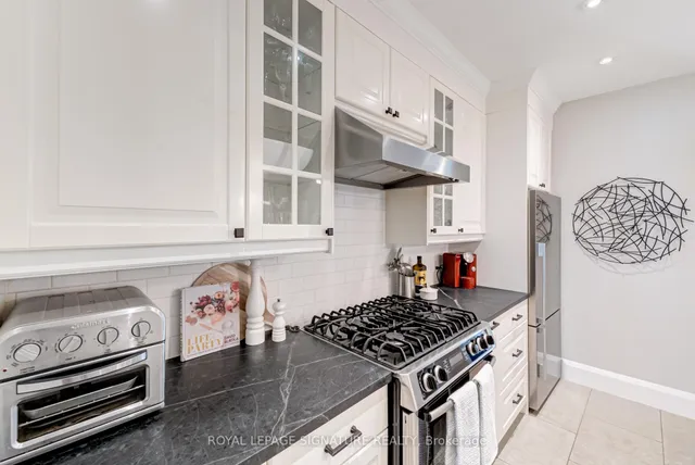 Additional image 8 of 20 Central St