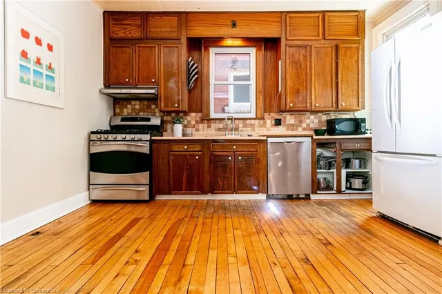 Additional image 18 of 280 Locke St