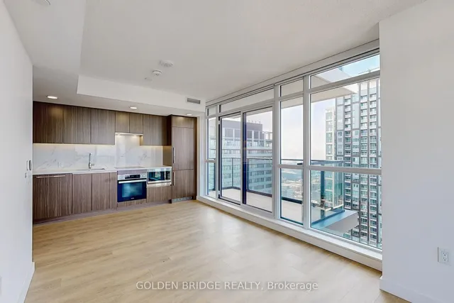 Additional image 10 of 38 Widmer St Unit 4811