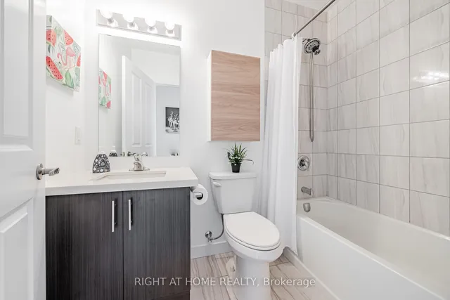 Additional image 24 of 450 Dundas St Unit 105