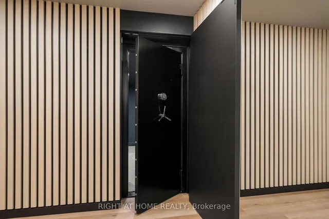 Additional image 41 of 16 Joanne Crt