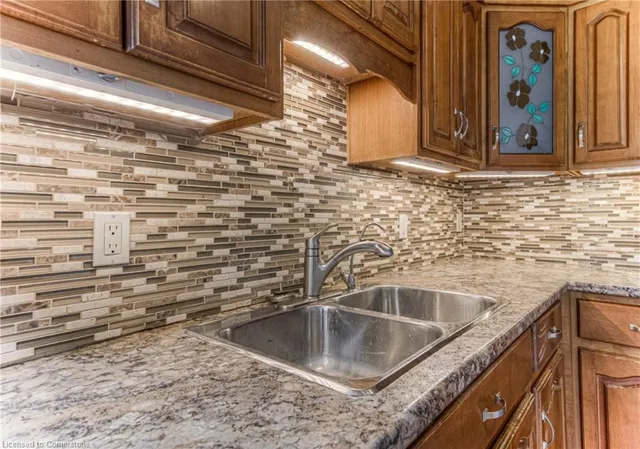 Additional image 9 of 1100 Courtland Ave Unit 211