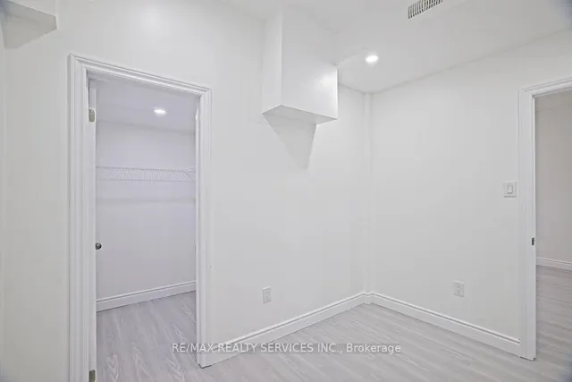 Additional image 35 of 80 Gloria St