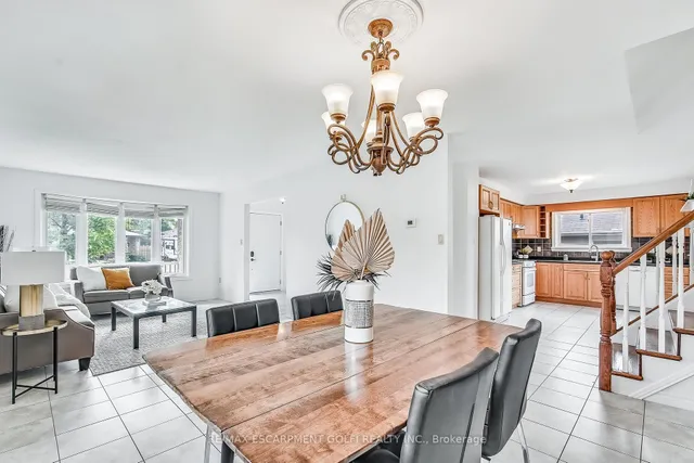 Additional image 9 of 9 Valanna Crt